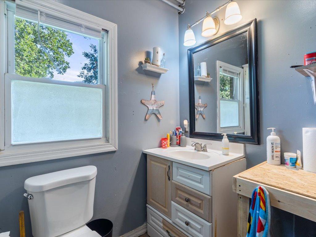 110 Central Avenue N Property Photo 15