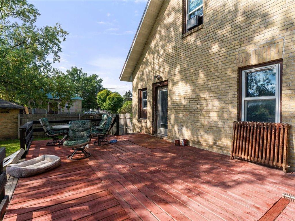 110 Central Avenue N Property Photo 29