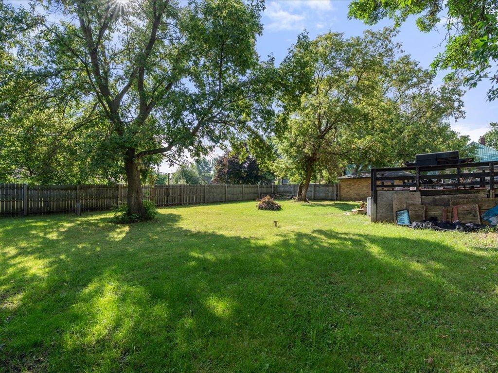 110 Central Avenue N Property Photo 32