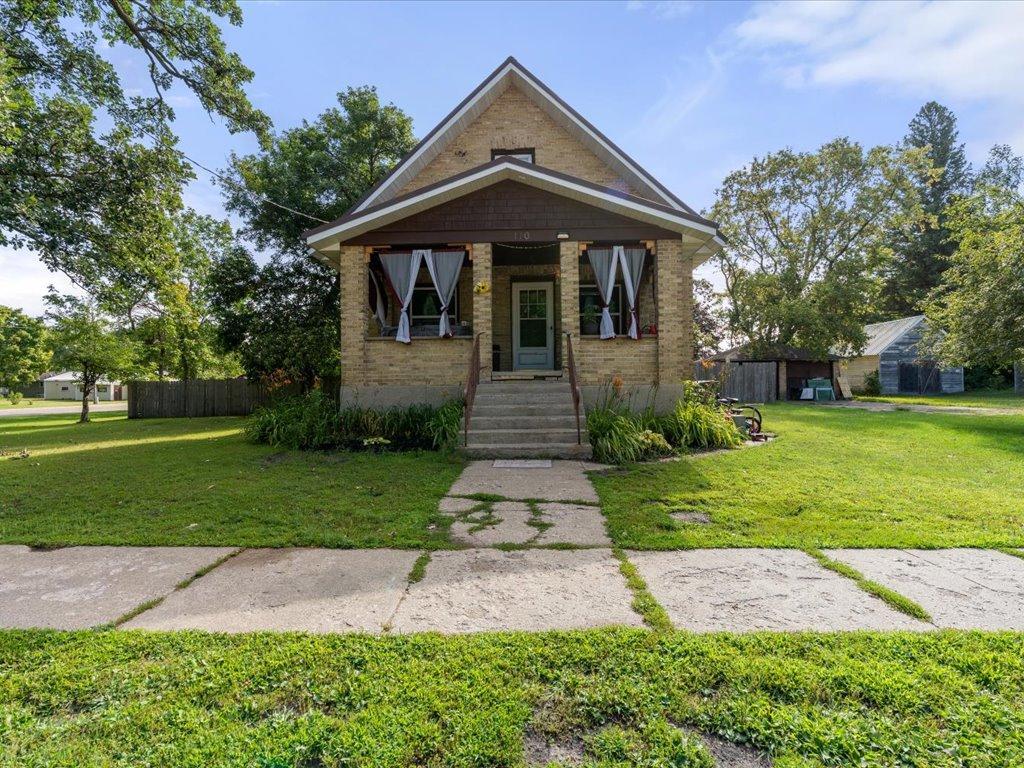 110 Central Avenue N Property Photo 33