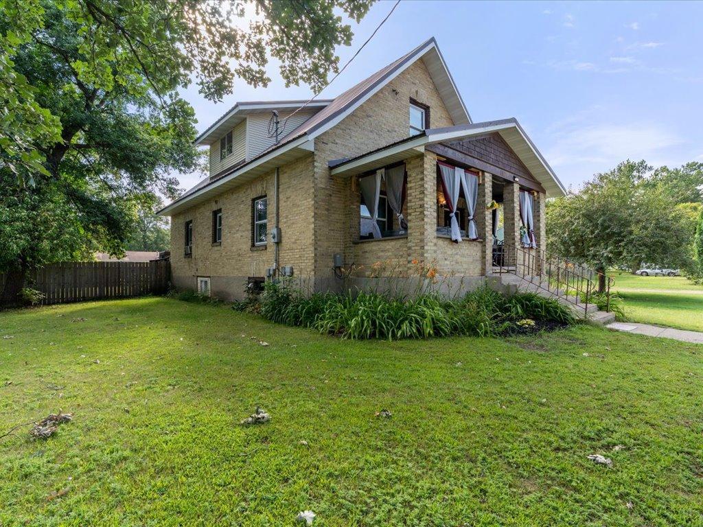 110 Central Avenue N Property Photo 34