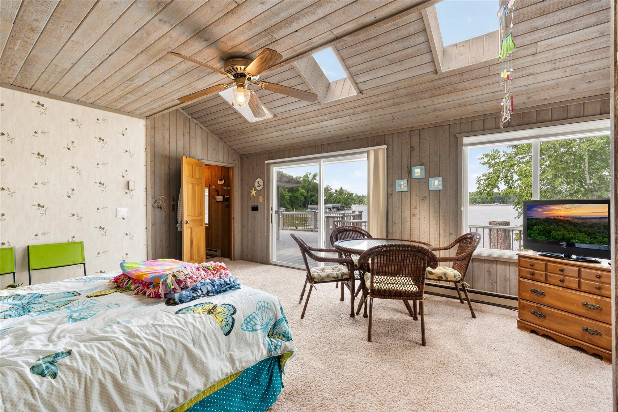32517 Timberlane Point Property Photo 12