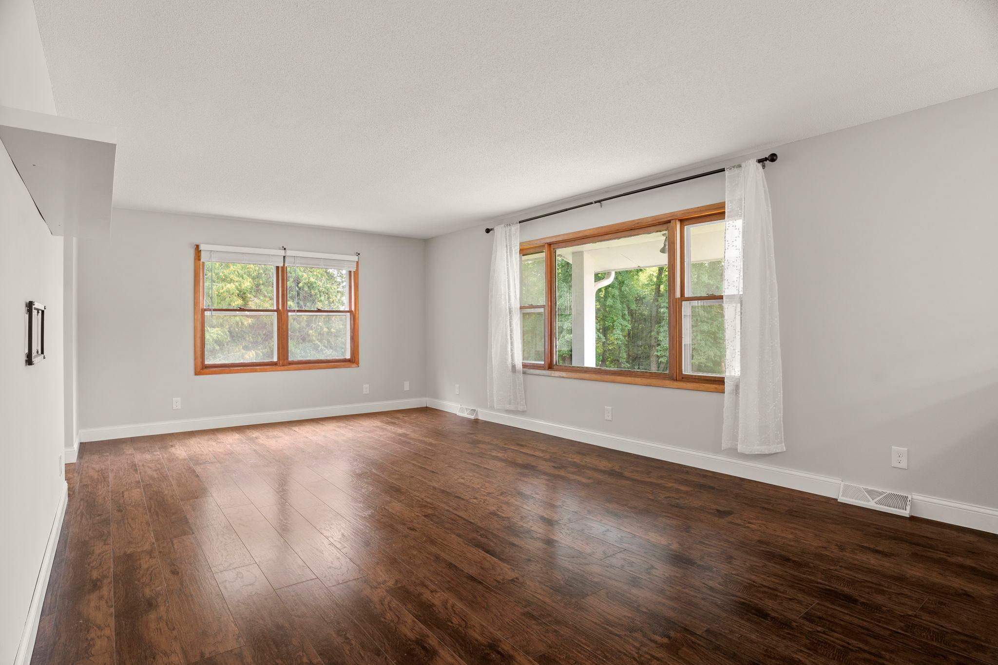 26250 Ipava Avenue Property Photo 11