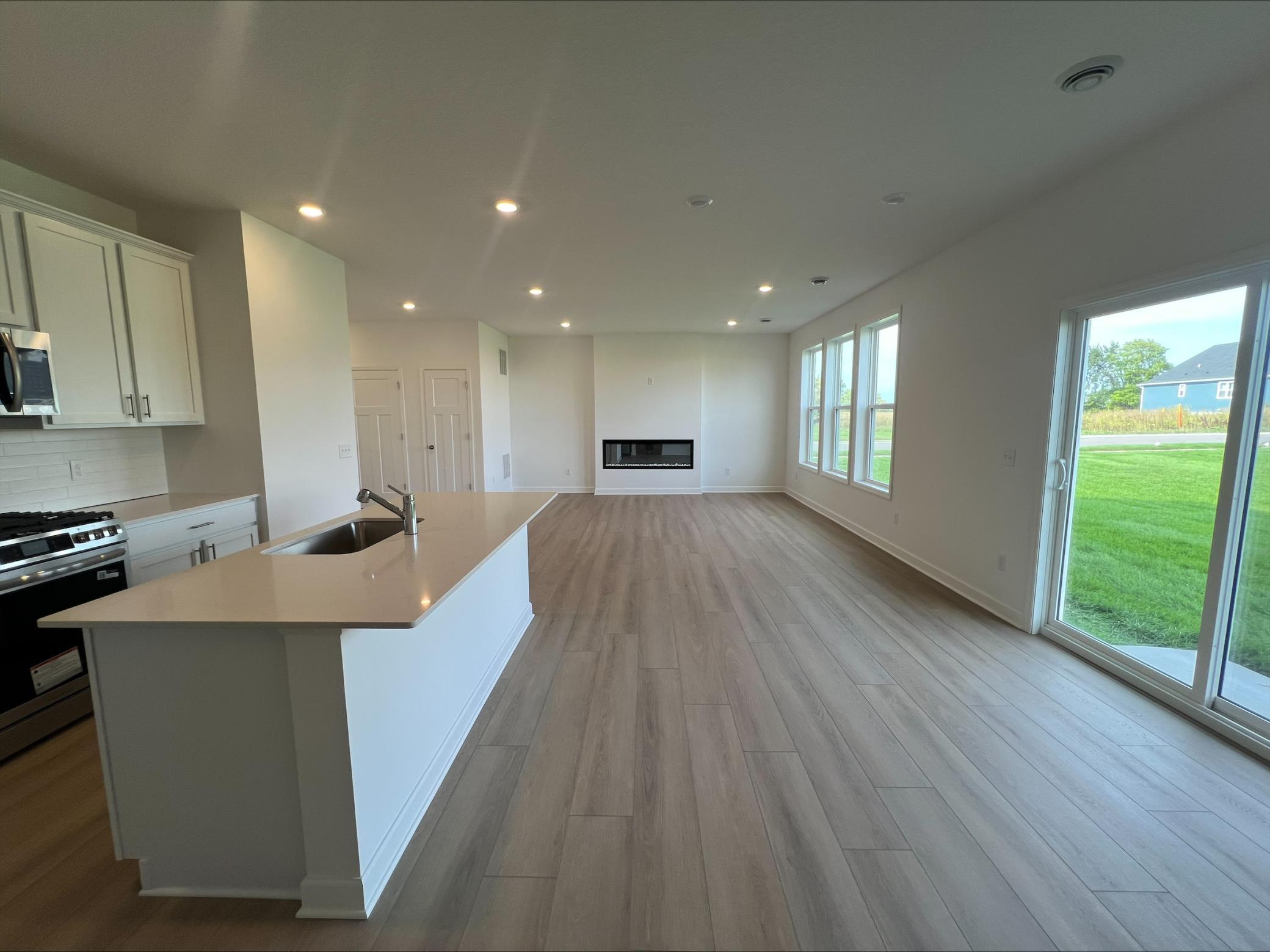 7636 Lotus Lane Property Photo 9