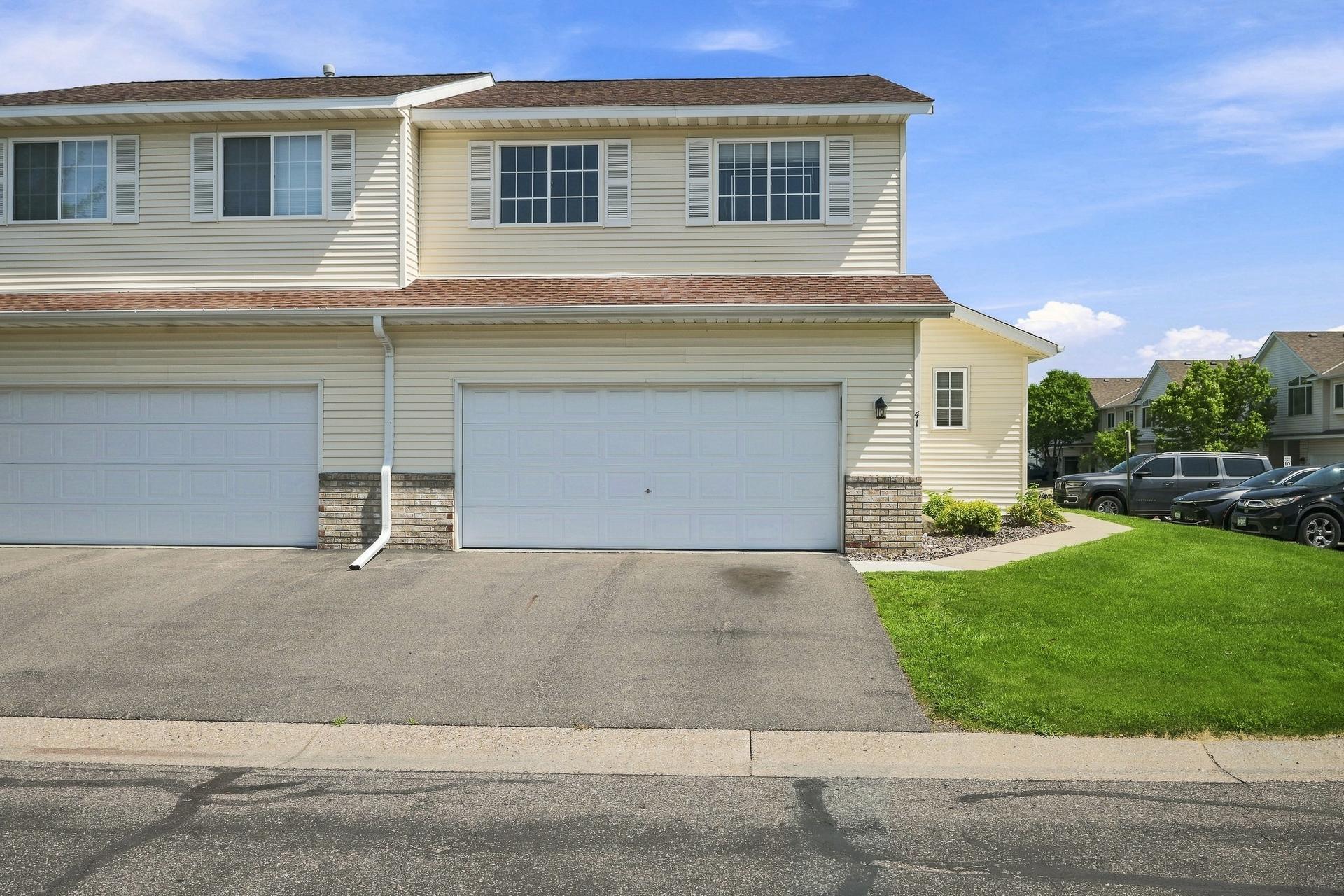 41 Willow Way Property Photo 1
