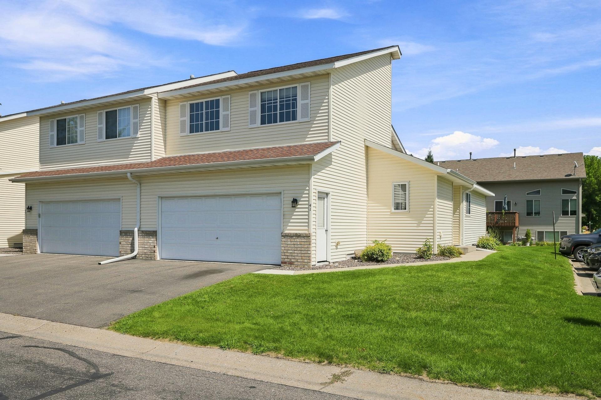 41 Willow Way Property Photo 2
