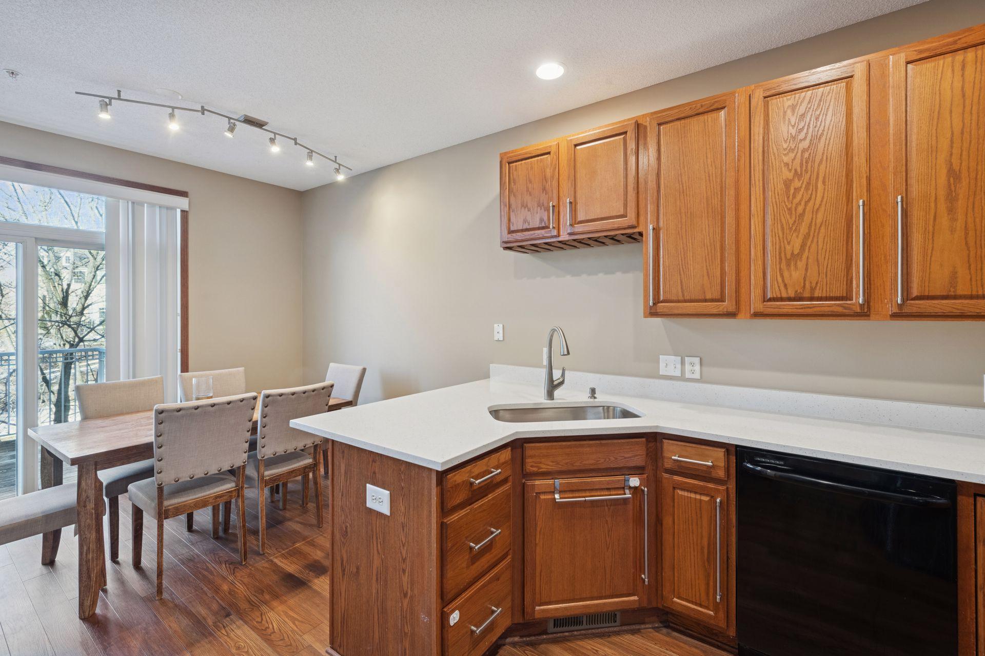 15549 Lilac Drive Property Photo 10