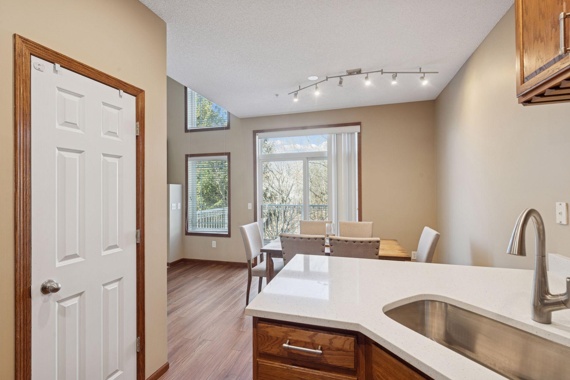 15549 Lilac Drive Property Photo 11