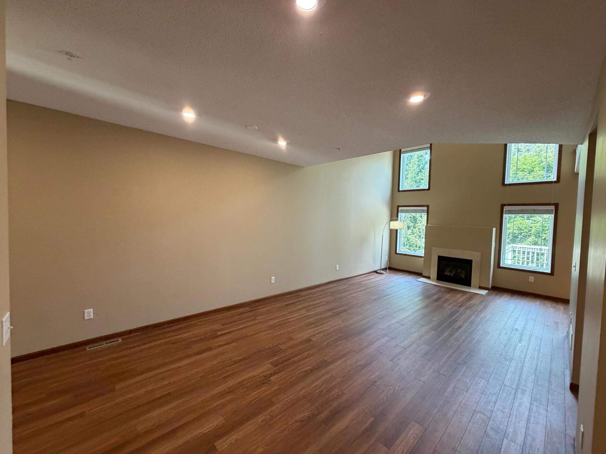 15549 Lilac Drive Property Photo 13