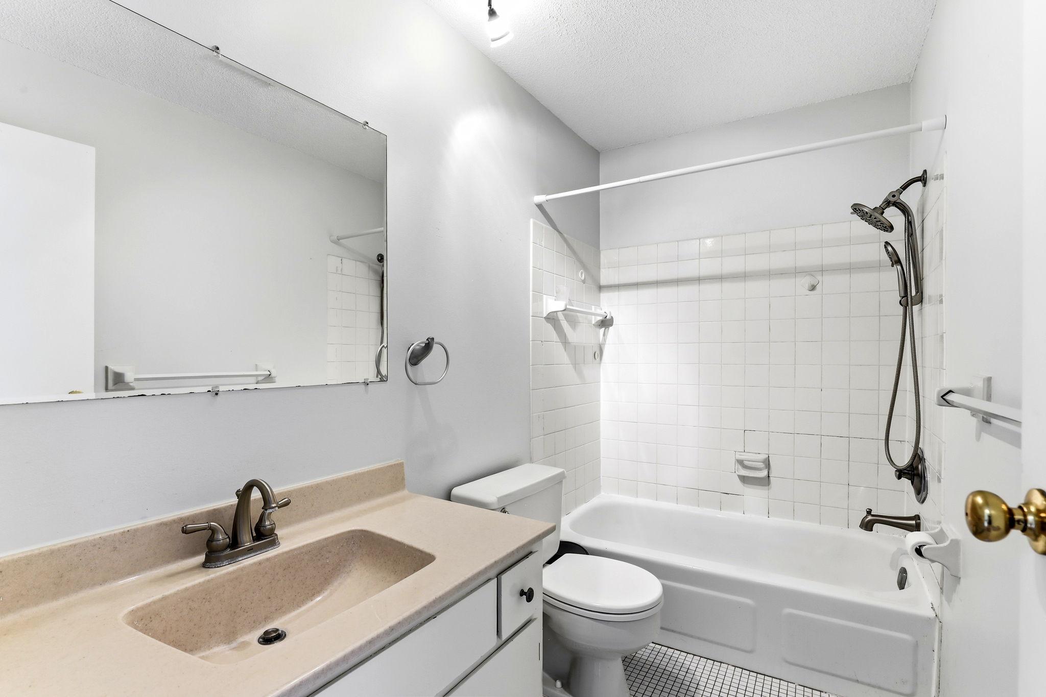 12864 Nicollet Avenue 202 Property Photo 21