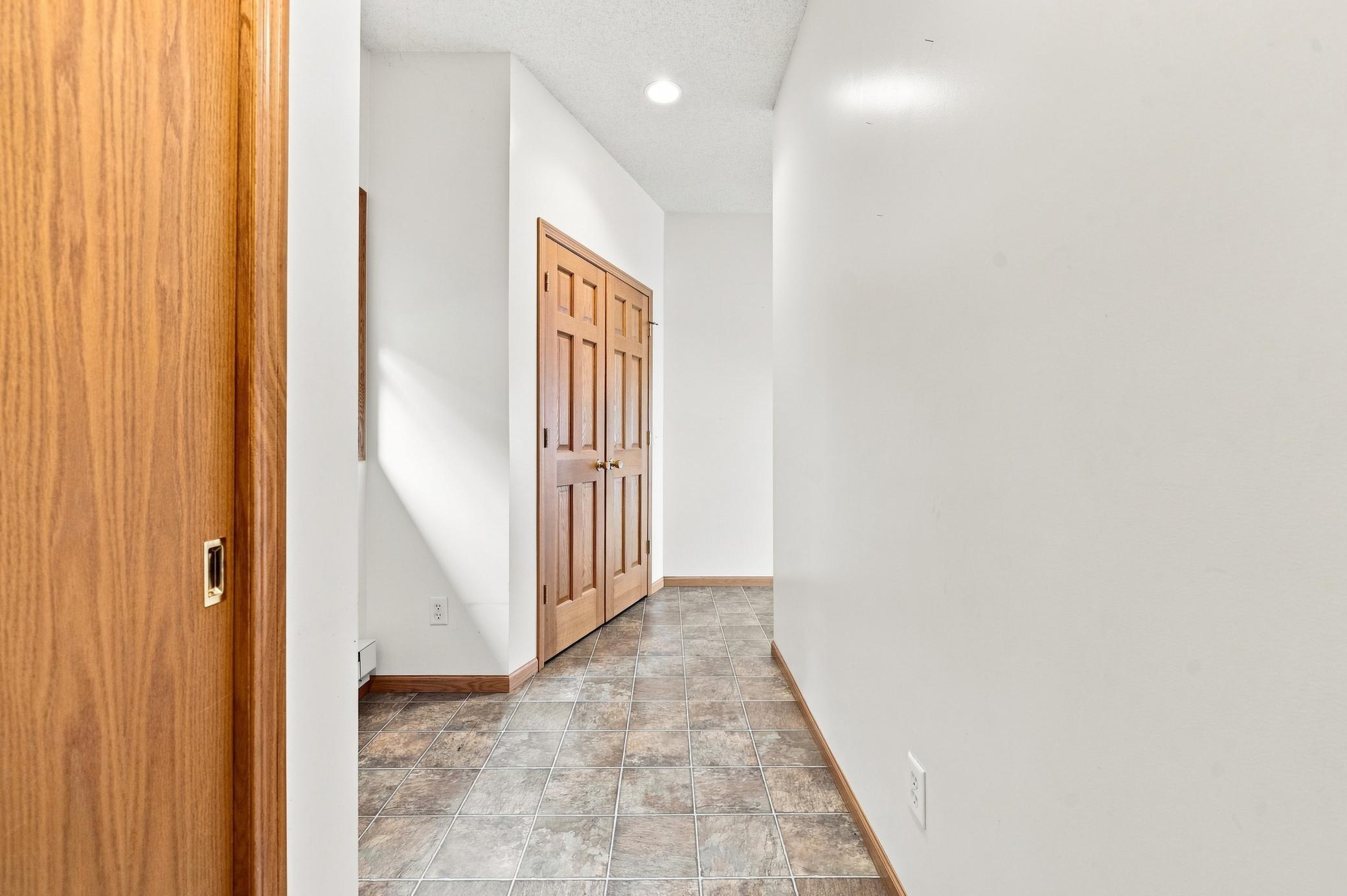 27906 Ambassador Drive Property Photo 12