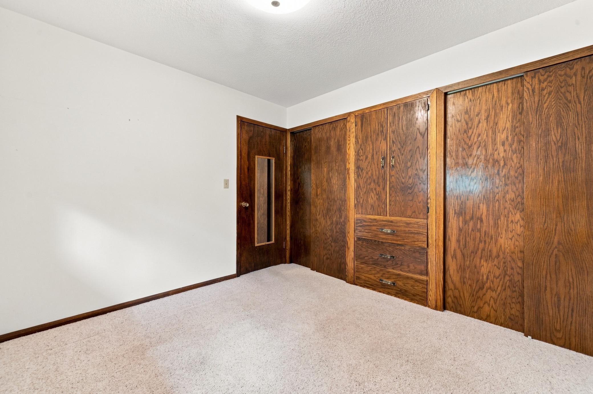 27906 Ambassador Drive Property Photo 32