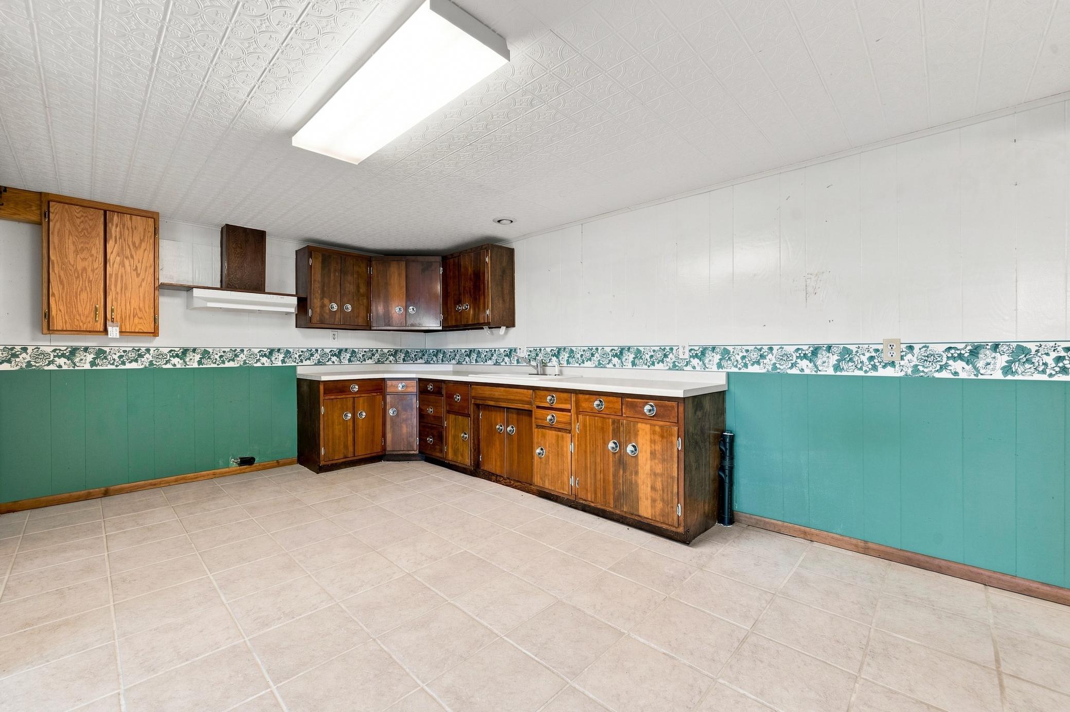 27906 Ambassador Drive Property Photo 39