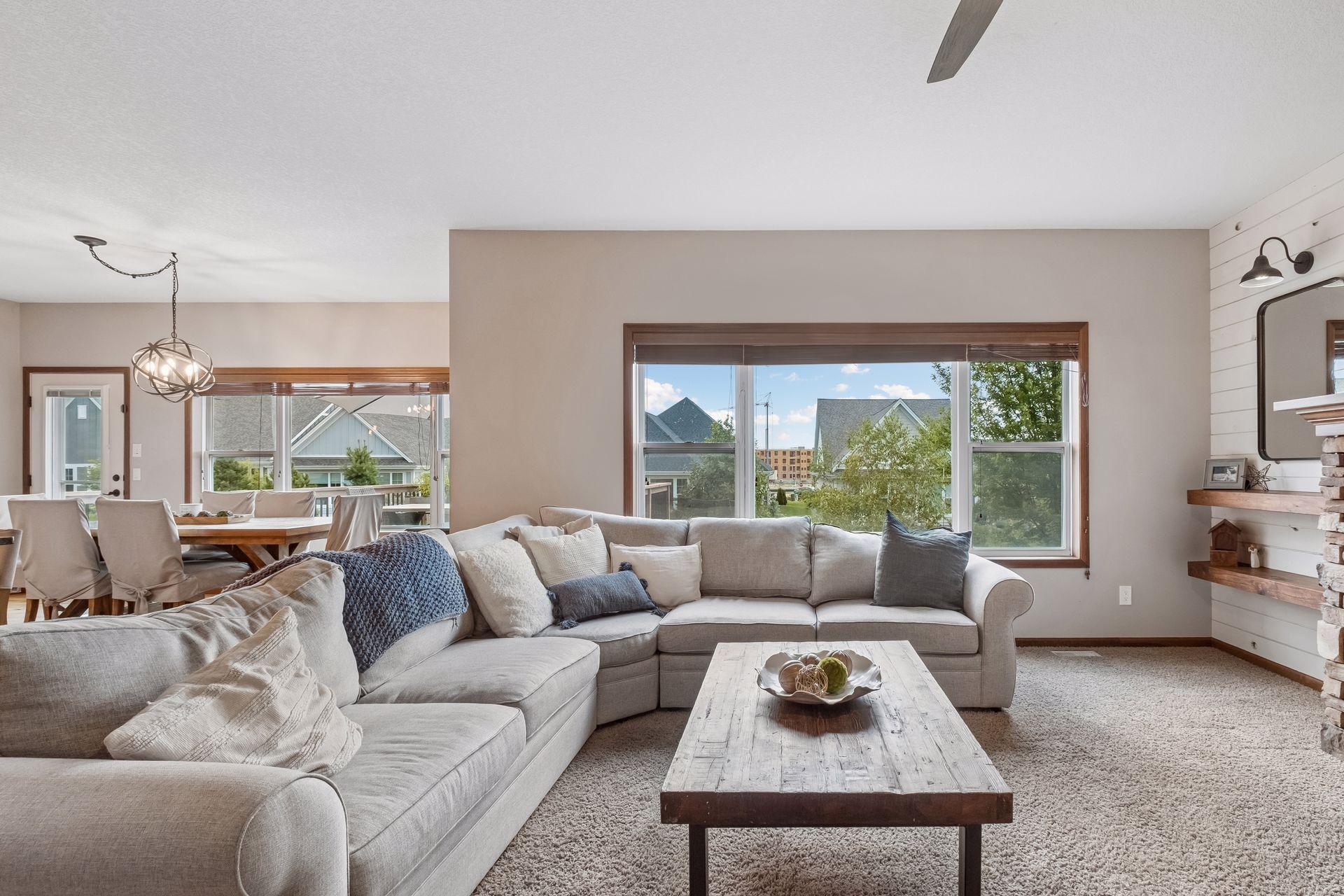 9161 River Rock Drive N Property Photo 11