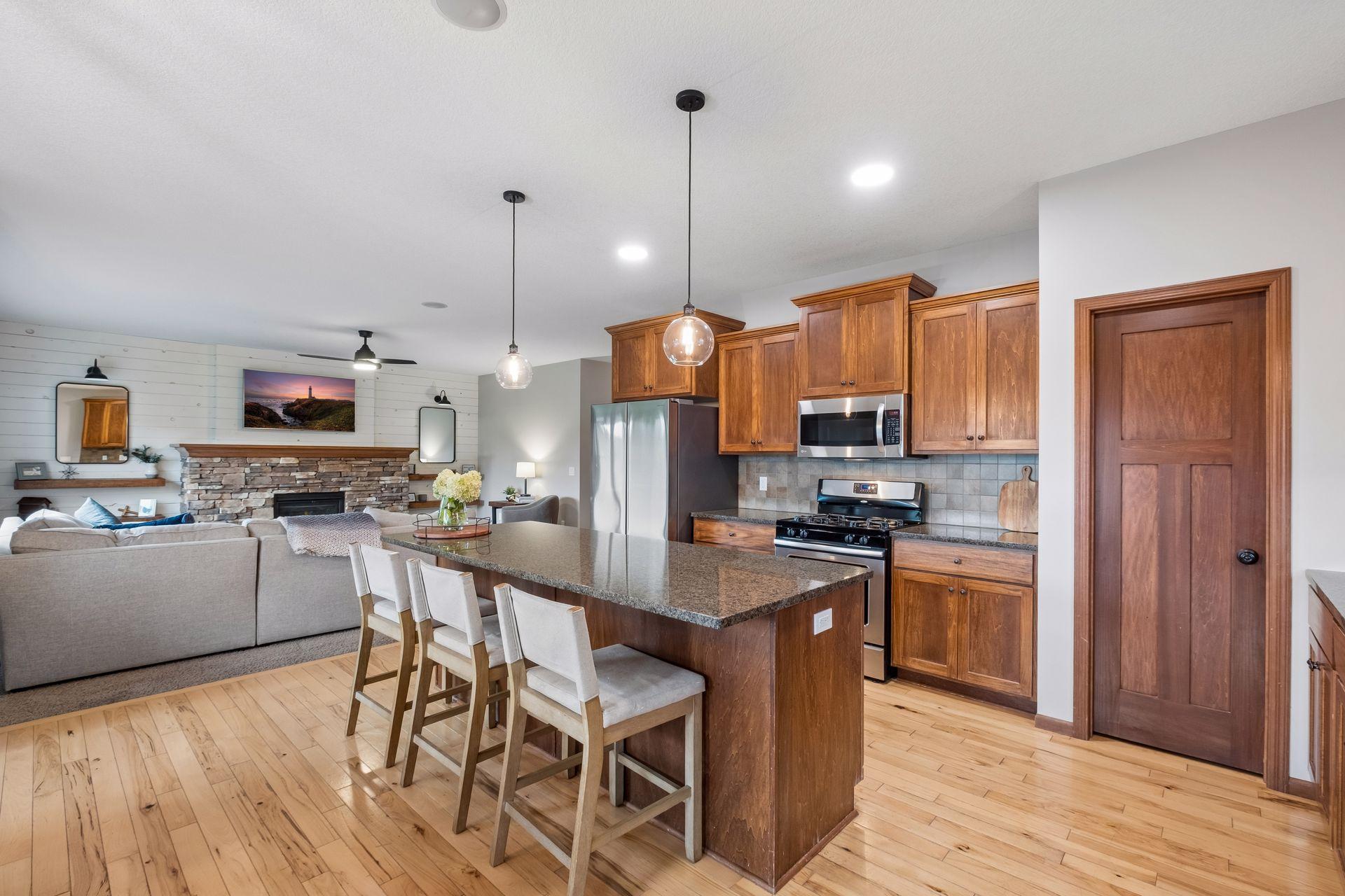 9161 River Rock Drive N Property Photo 17