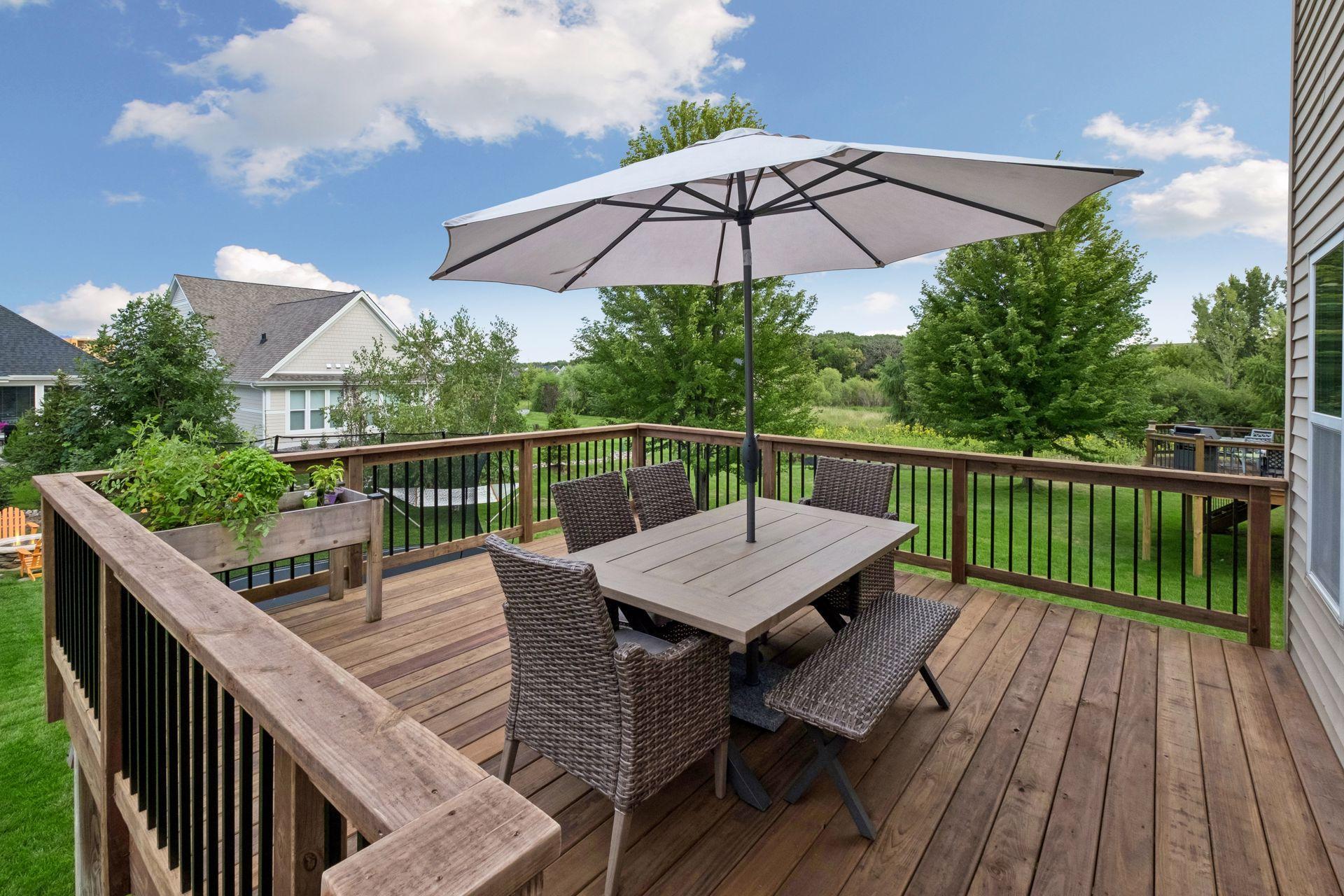 9161 River Rock Drive N Property Photo 23