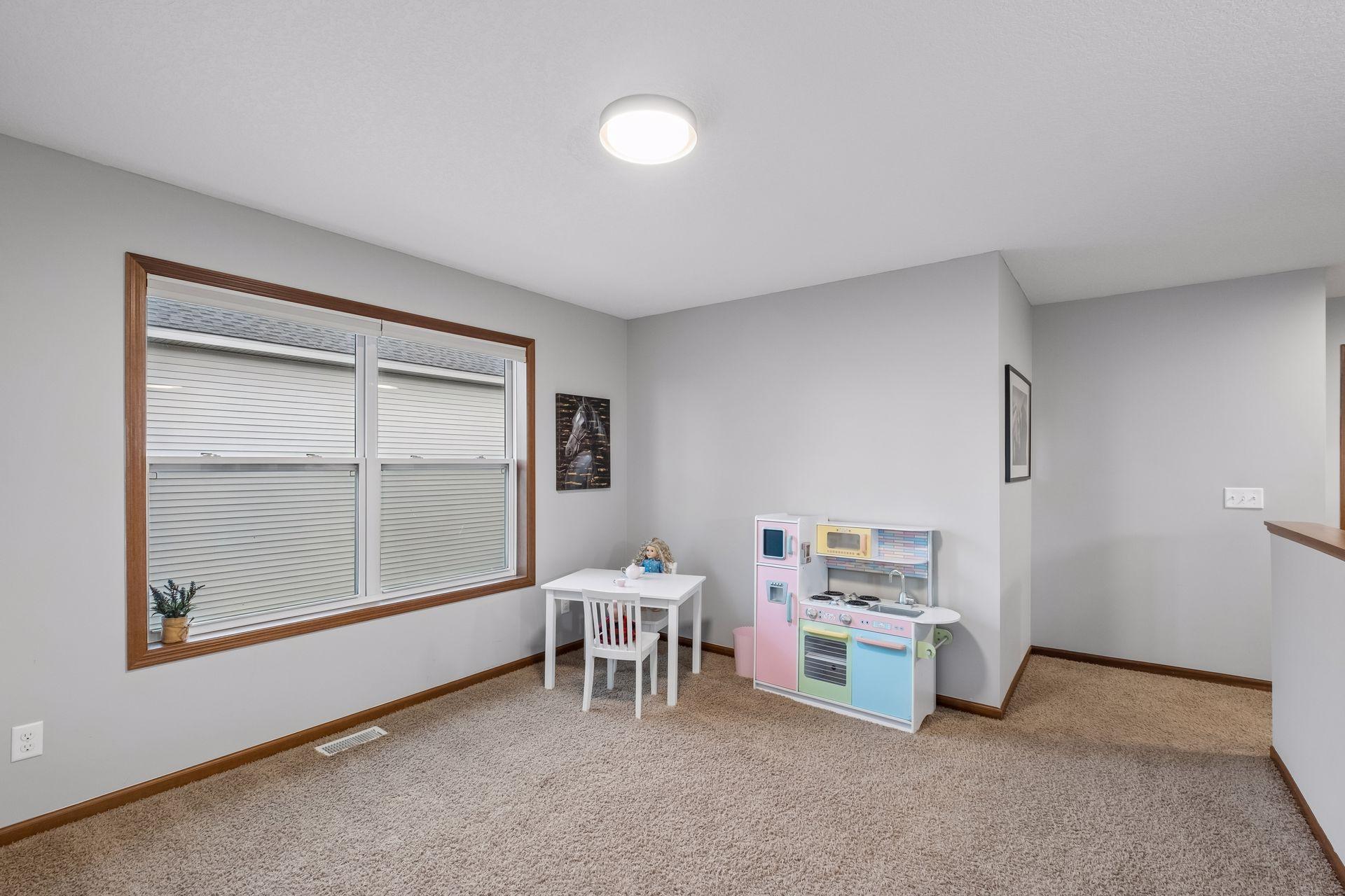 9161 River Rock Drive N Property Photo 29
