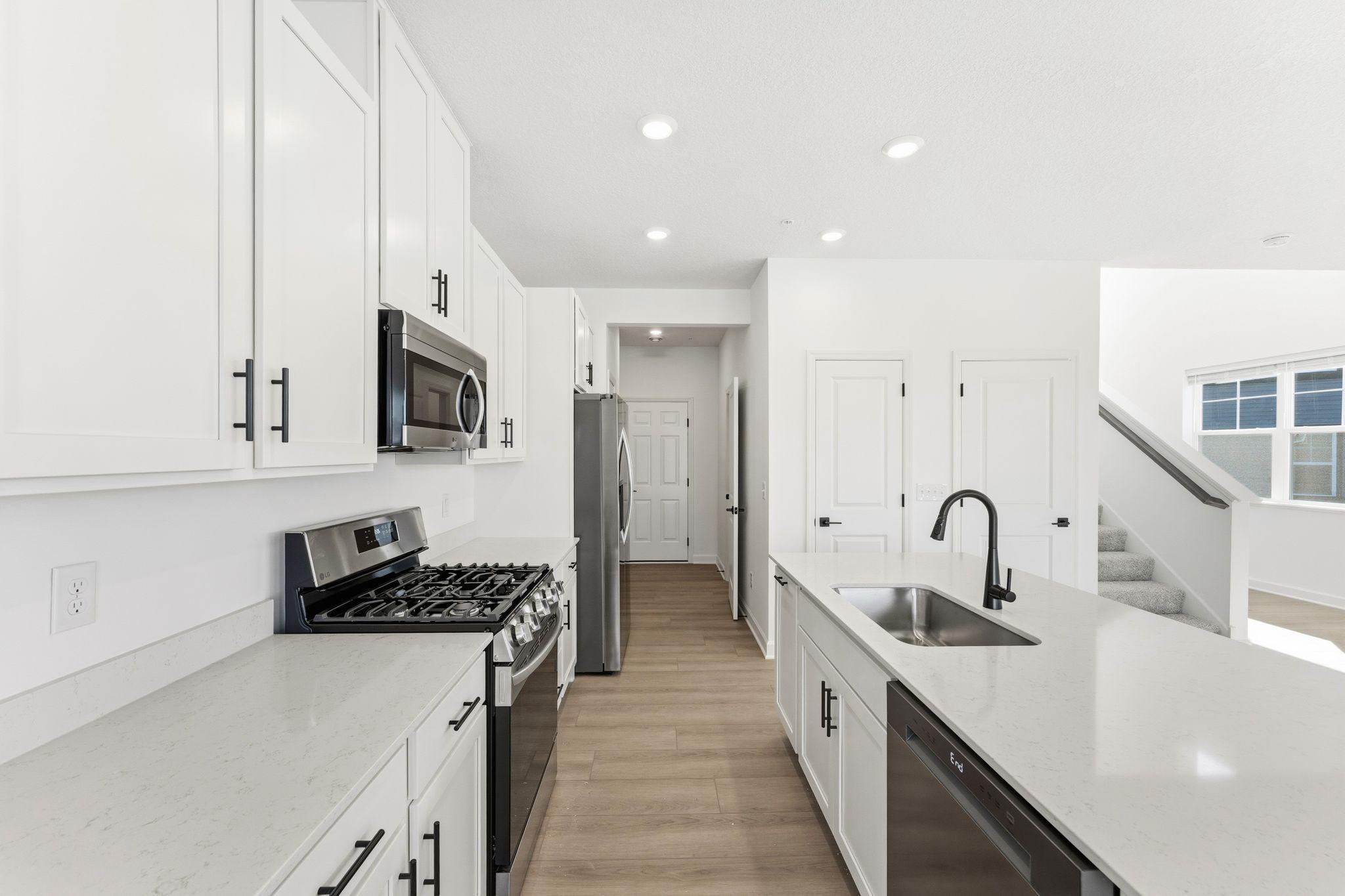 10551 Harbor Lane N Property Photo 6