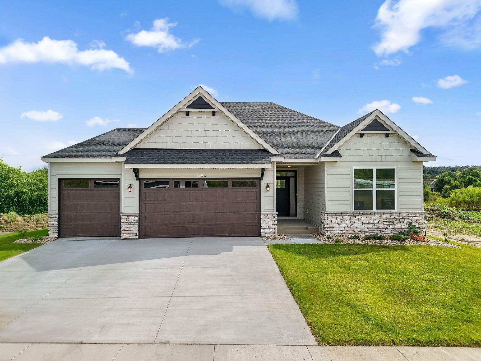 1256 Hadley Hills Drive Ne Property Photo 1