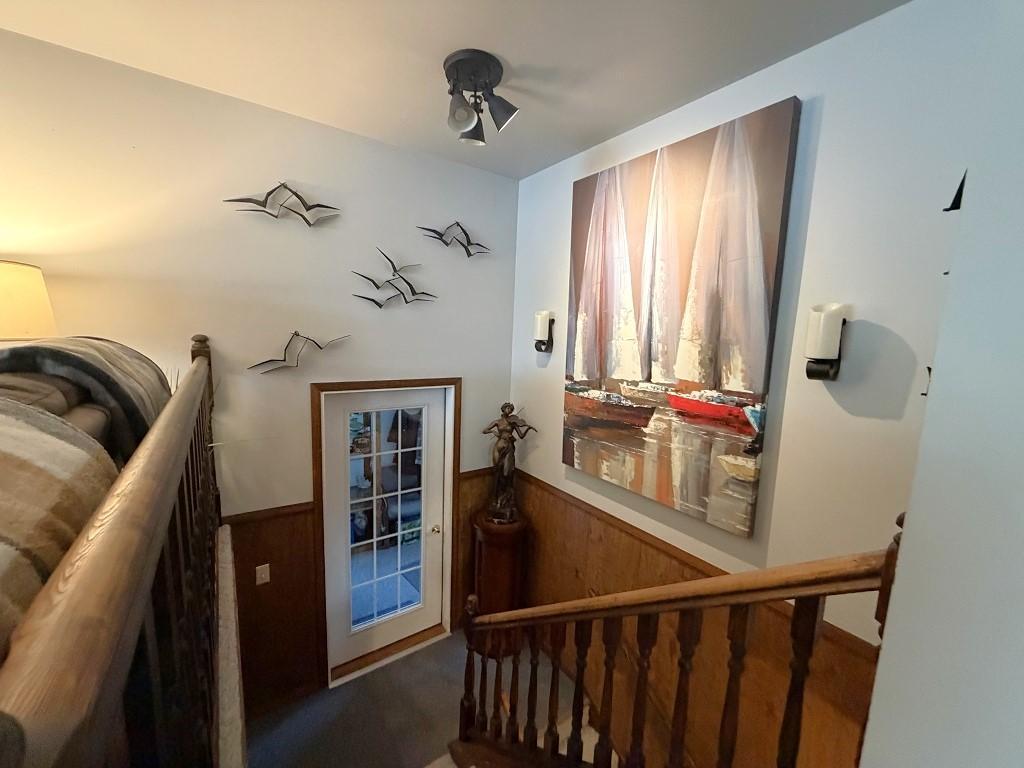 354 E East River Drive Property Photo 5