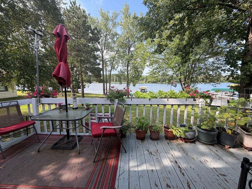 354 E East River Drive Property Photo 14