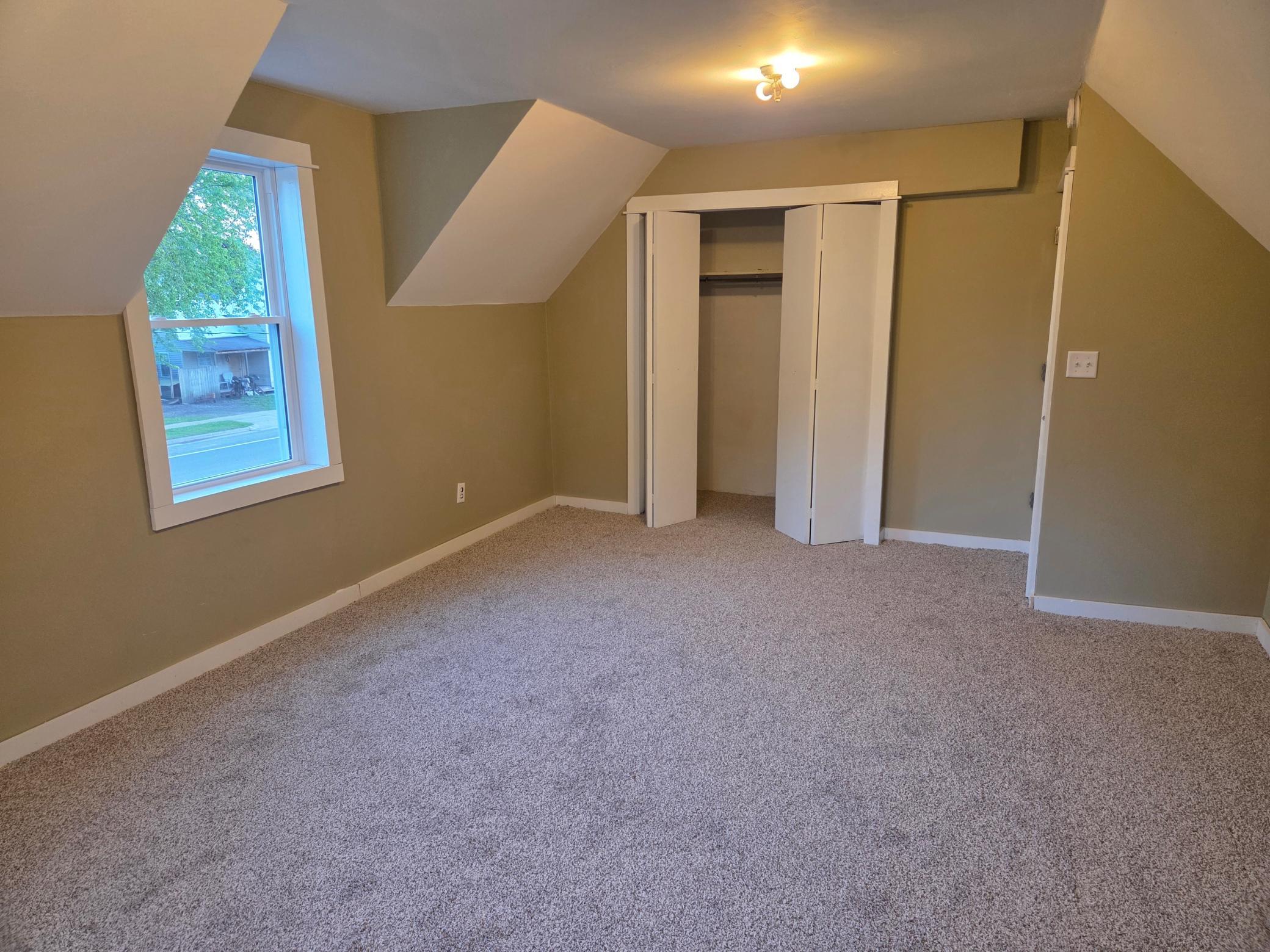 303 E Main Street Unit #2 Property Photo 25