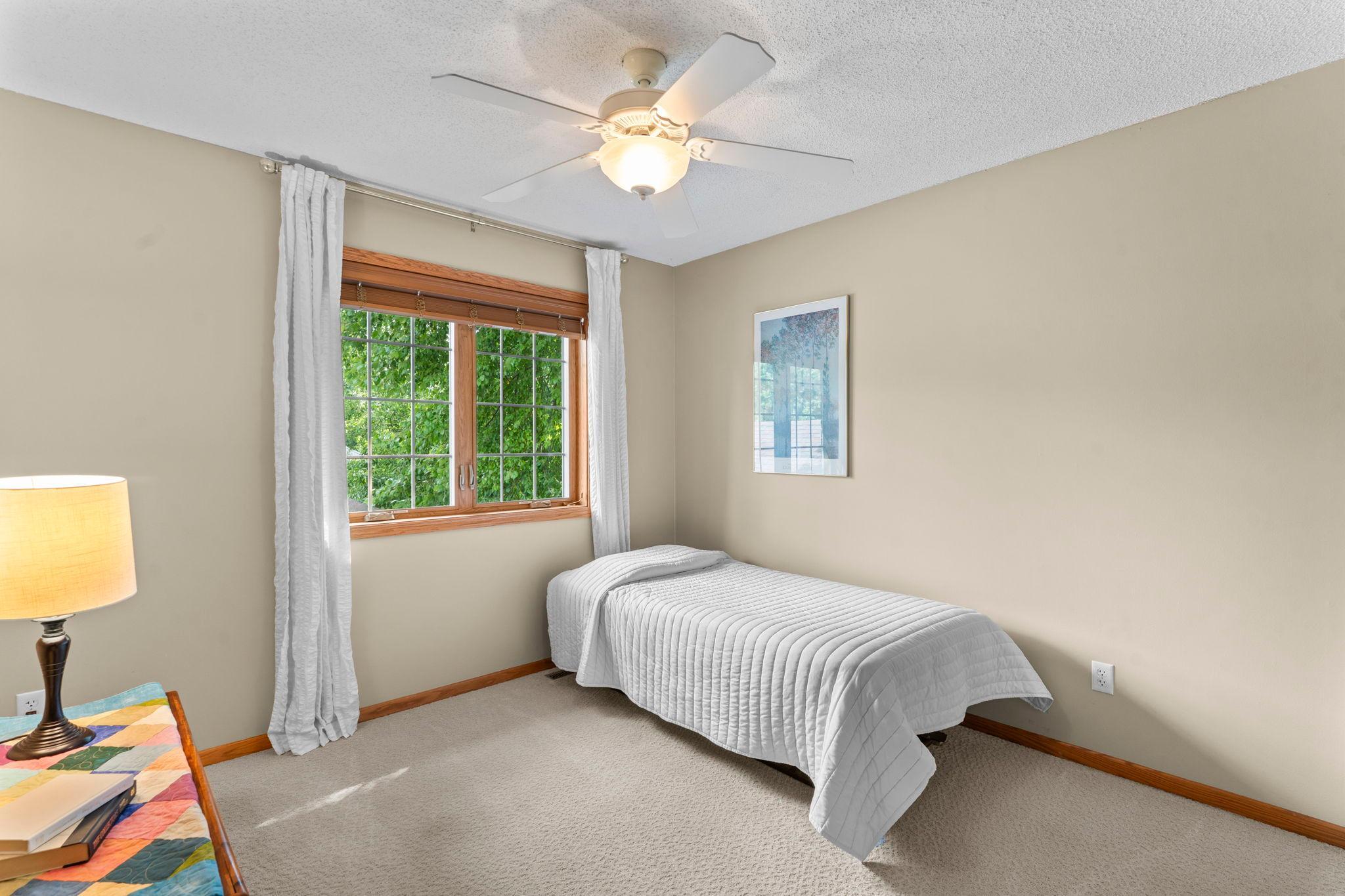 546 White Pine Way Property Photo 33
