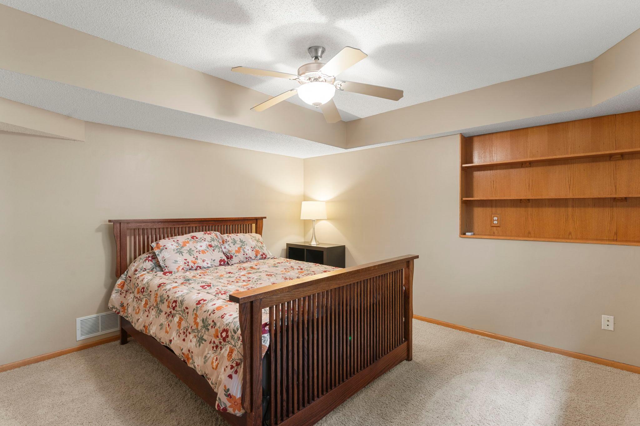 546 White Pine Way Property Photo 39