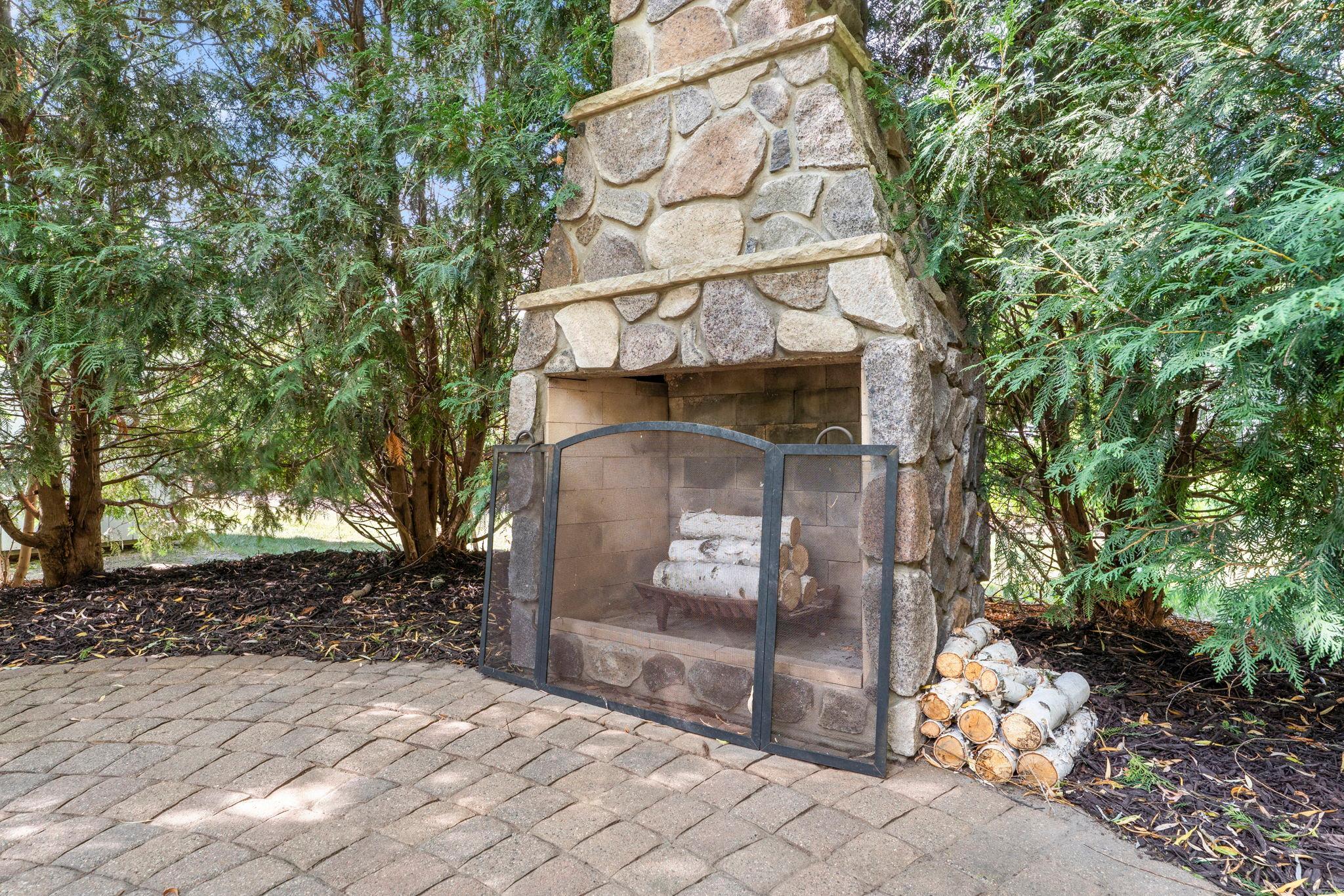 546 White Pine Way Property Photo 42