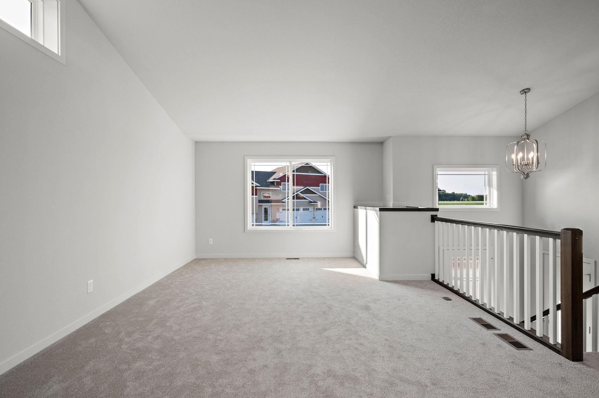 2175 Eagle Street Property Photo 9