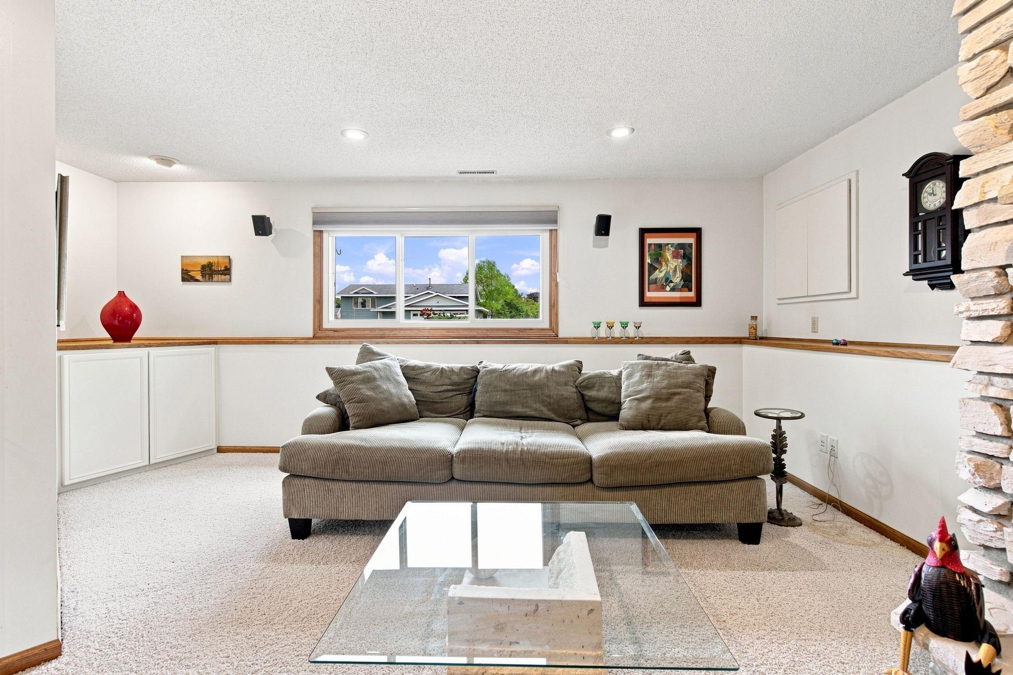 12555 Hillside Lane Se Property Photo 4
