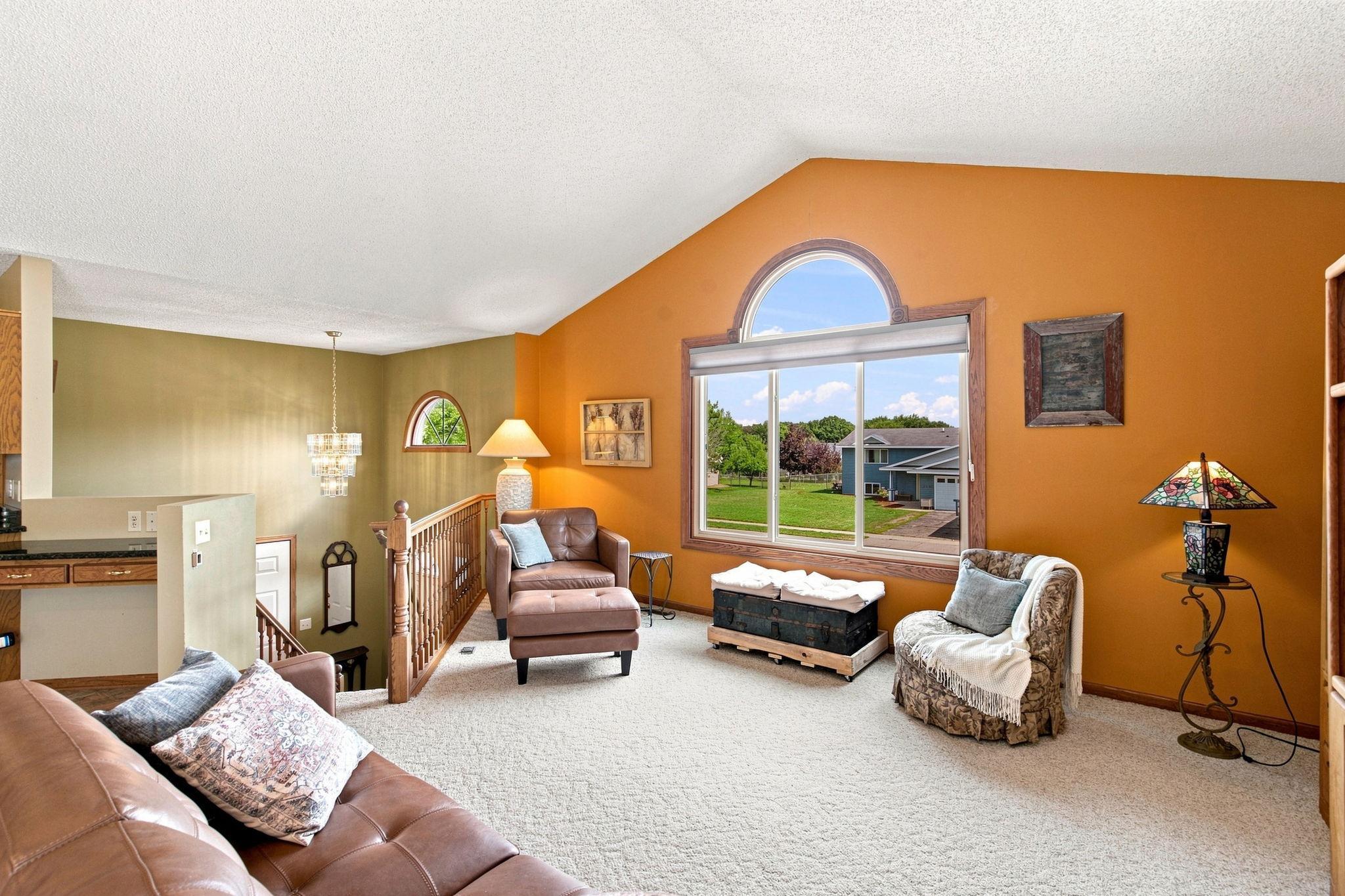 12555 Hillside Lane Se Property Photo 10