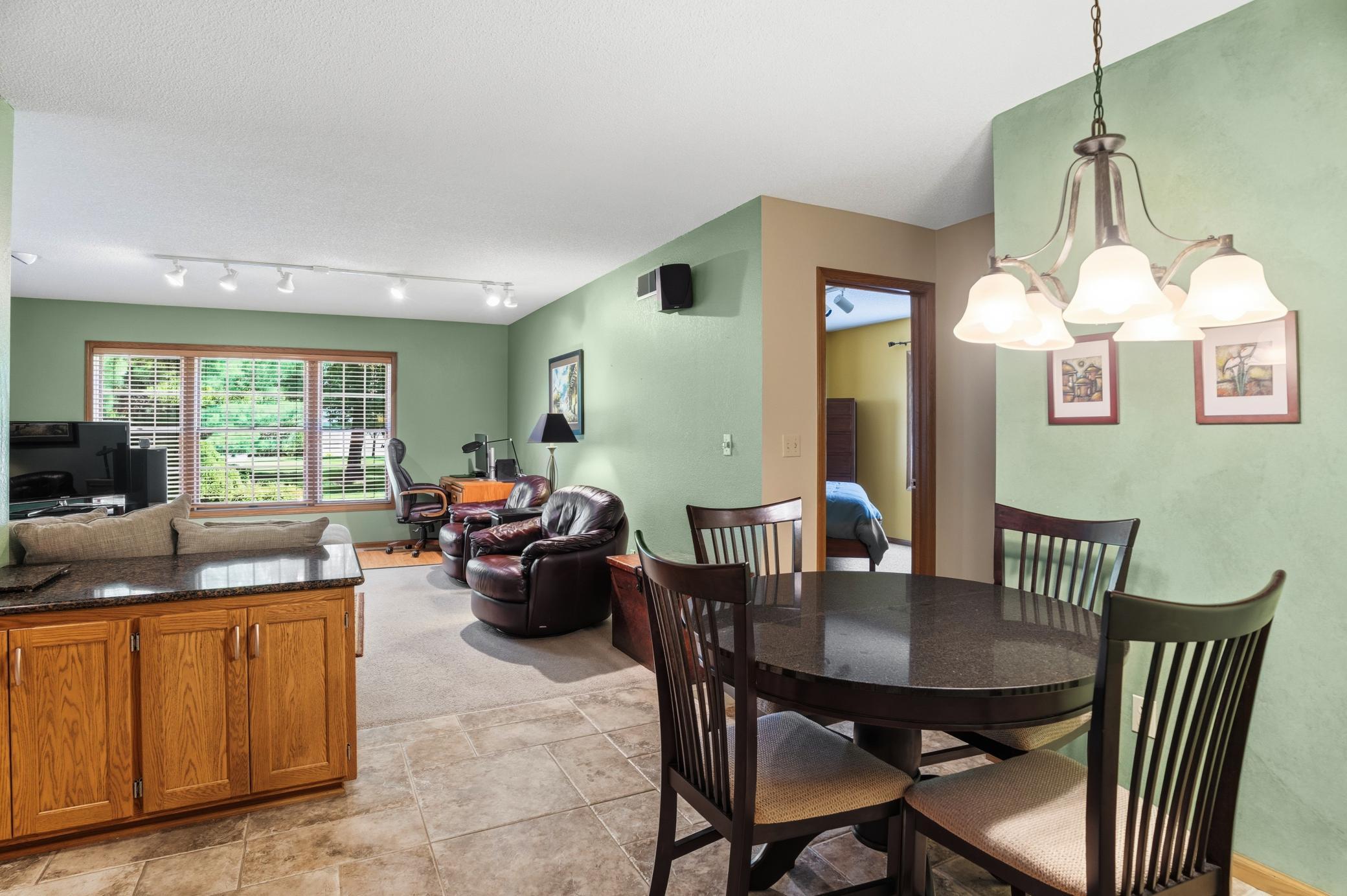 2524 Colony Circle Property Photo 10