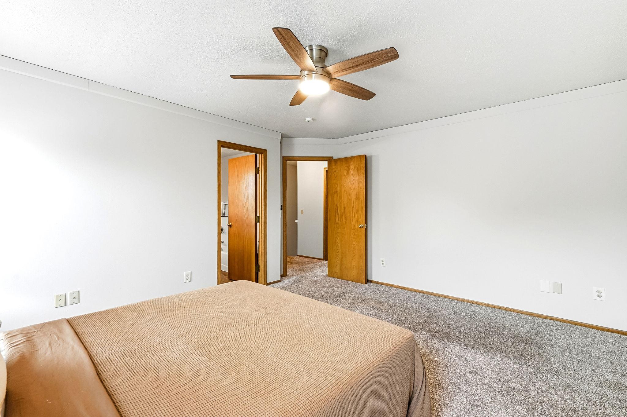 8848 Everest Lane N Property Photo 23