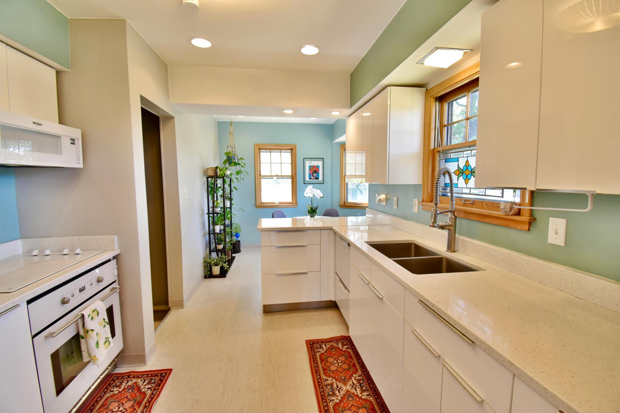 739 10th Street Nw Property Photo 14