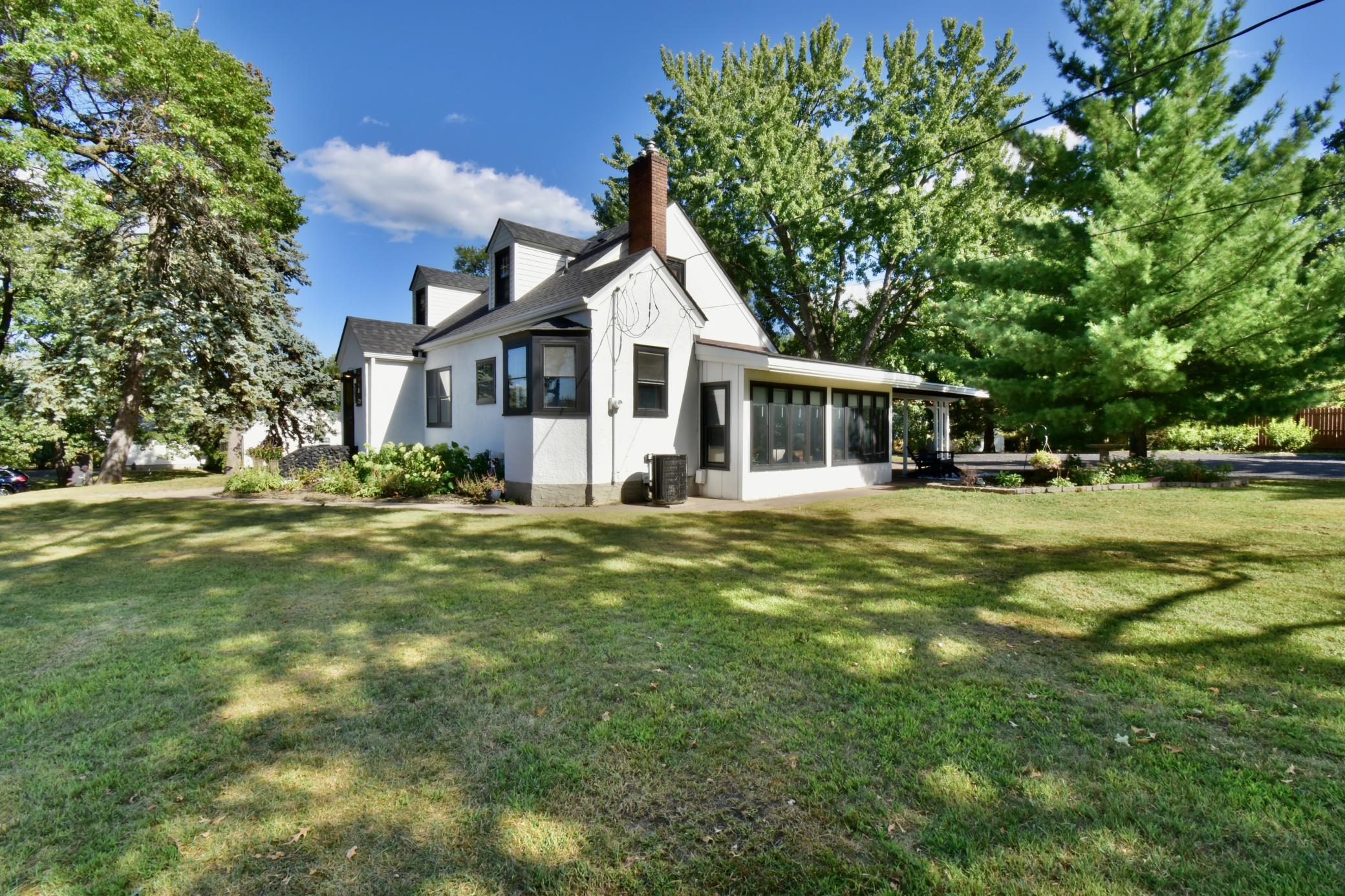 739 10th Street Nw Property Photo 37