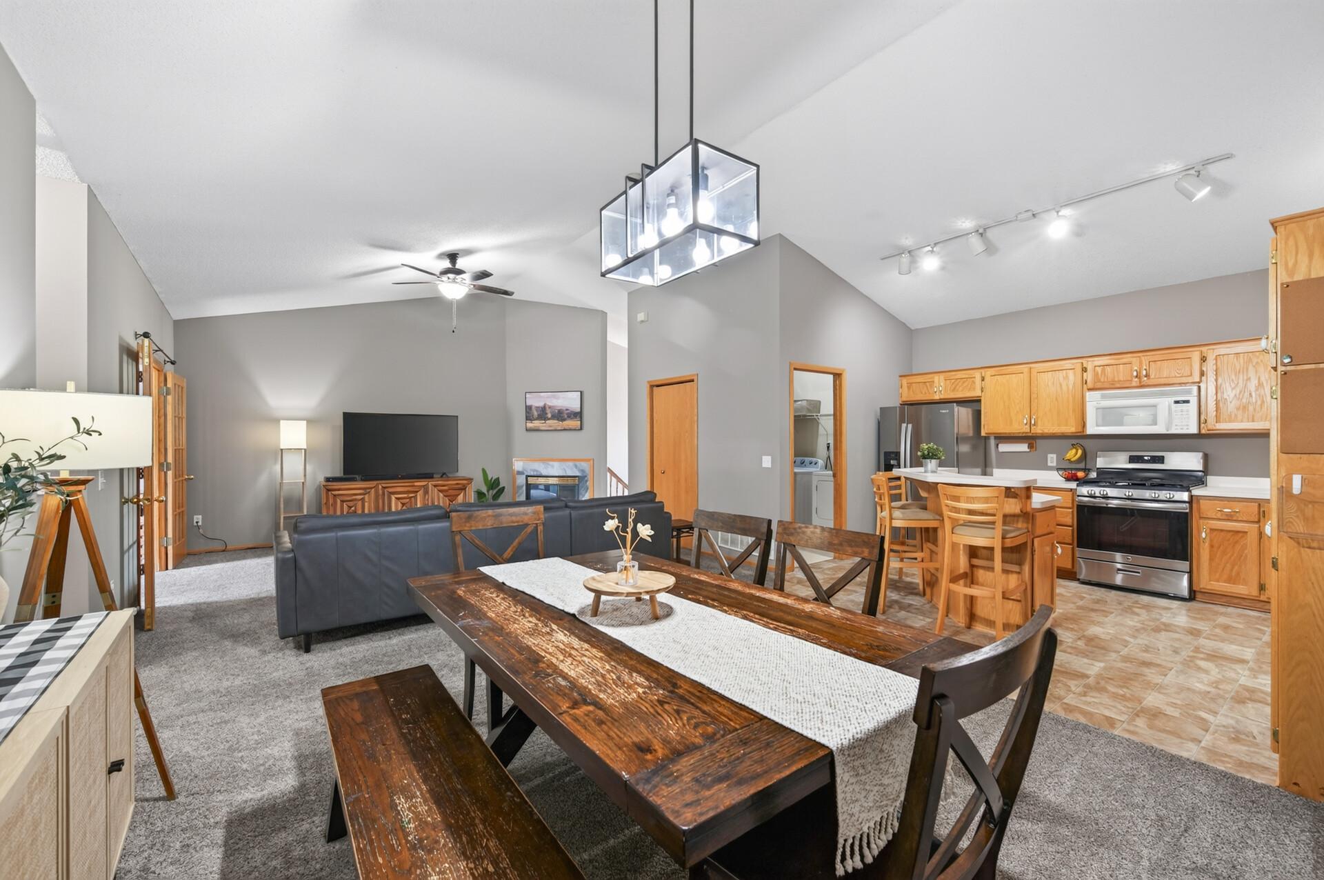 12774 Ulysses Circle Ne Property Photo 2