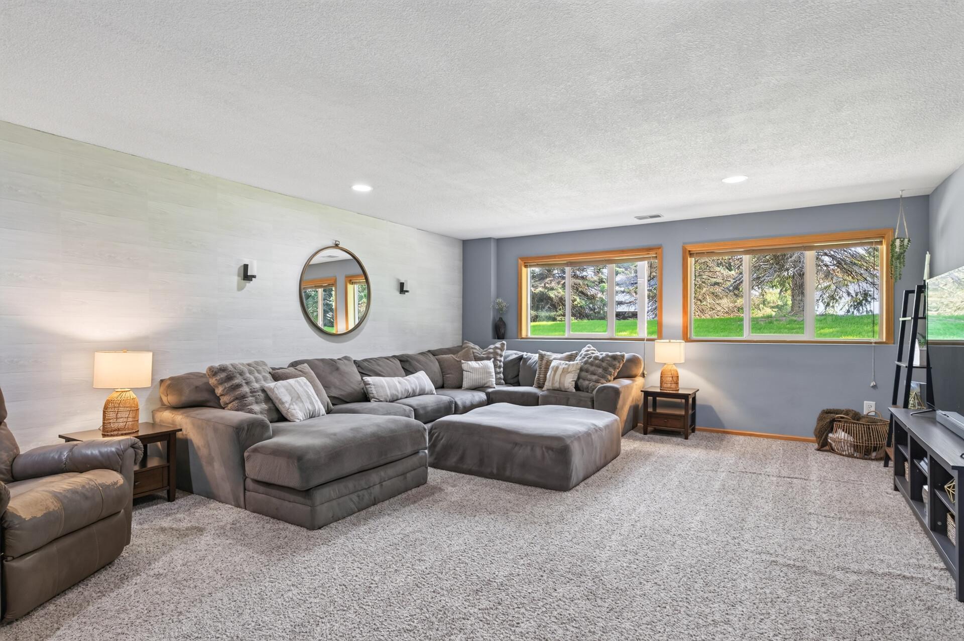 12774 Ulysses Circle Ne Property Photo 27