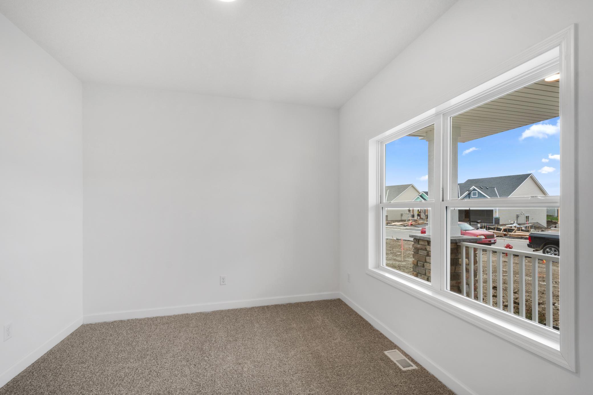 2058 Norway Lane Property Photo 8