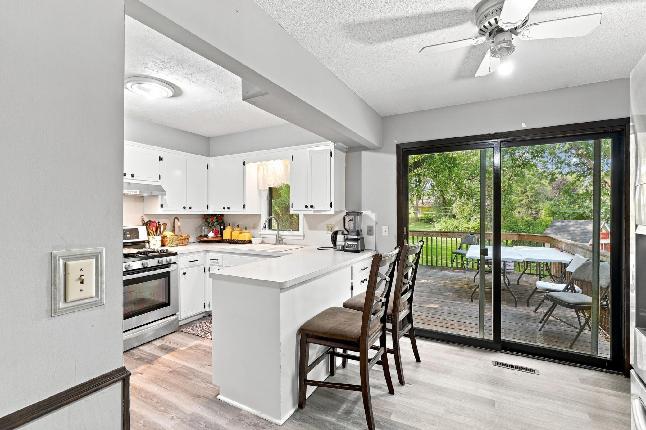 10048 Upton Road Property Photo 3