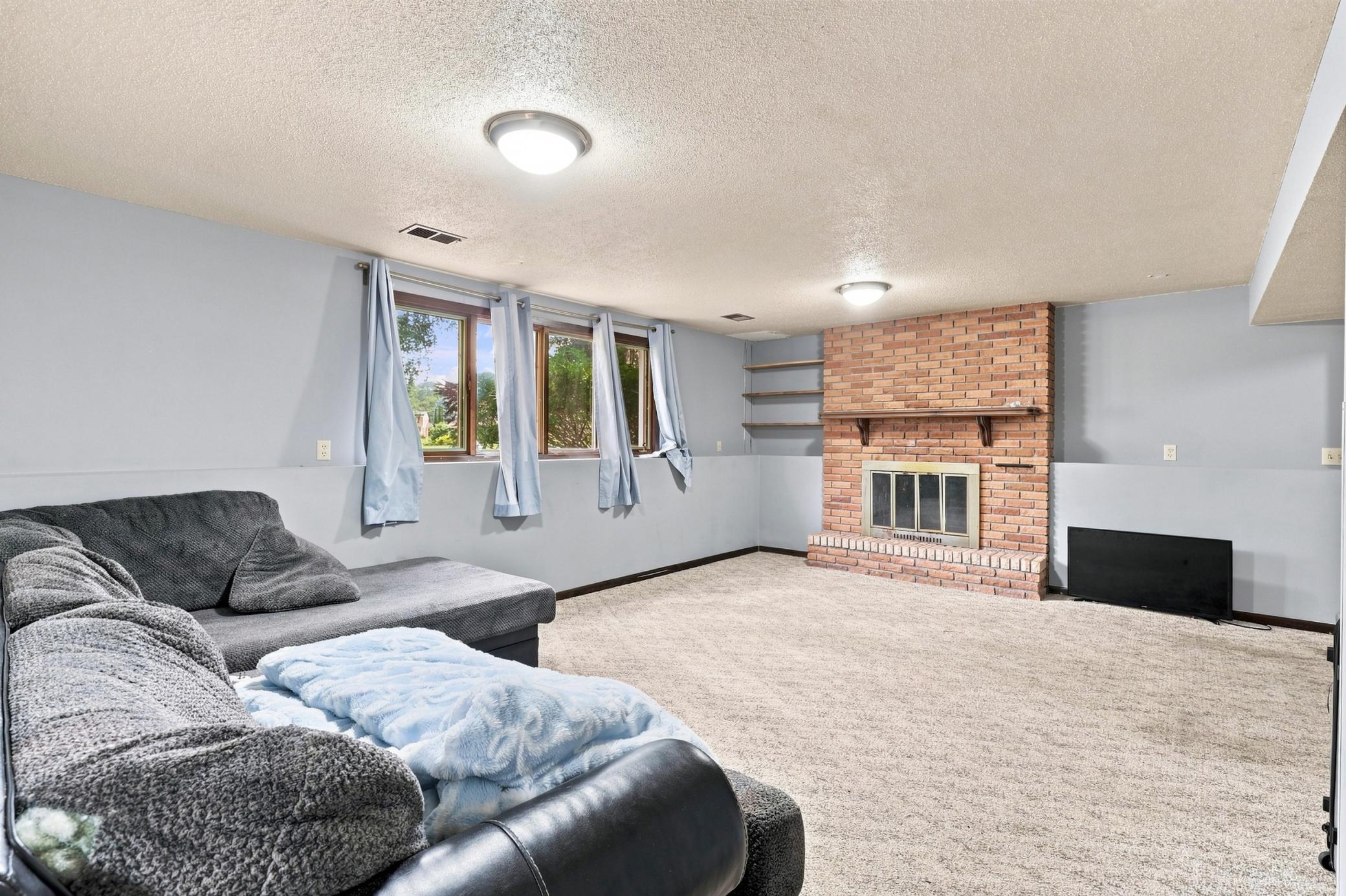 10048 Upton Road Property Photo 21