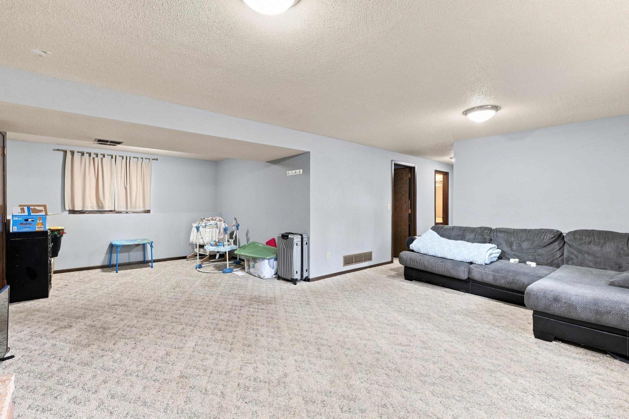 10048 Upton Road Property Photo 23