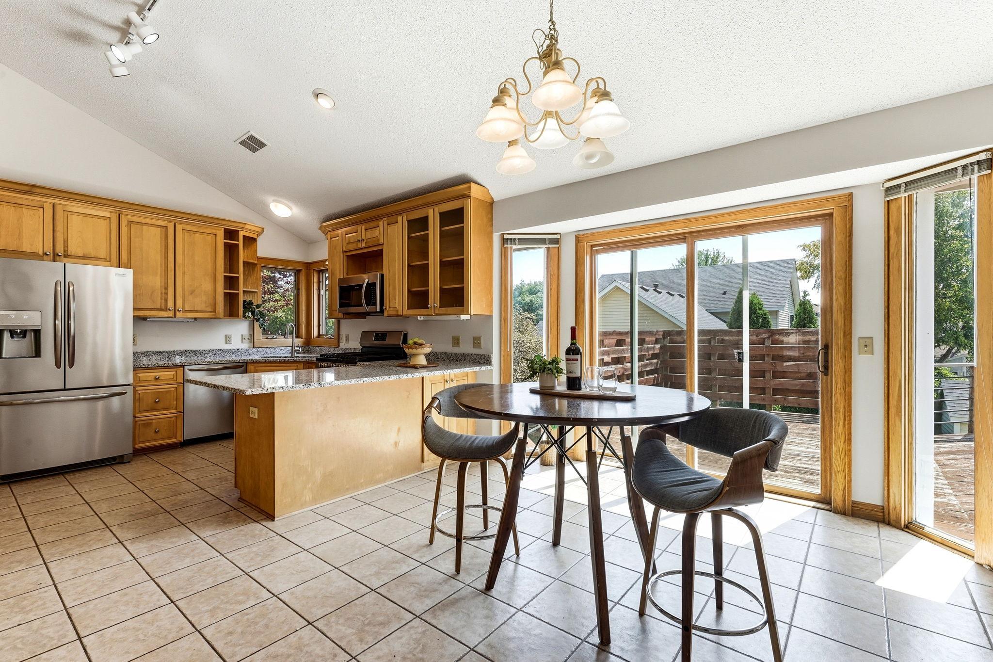 8843 Blackoaks Lane N Property Photo 3