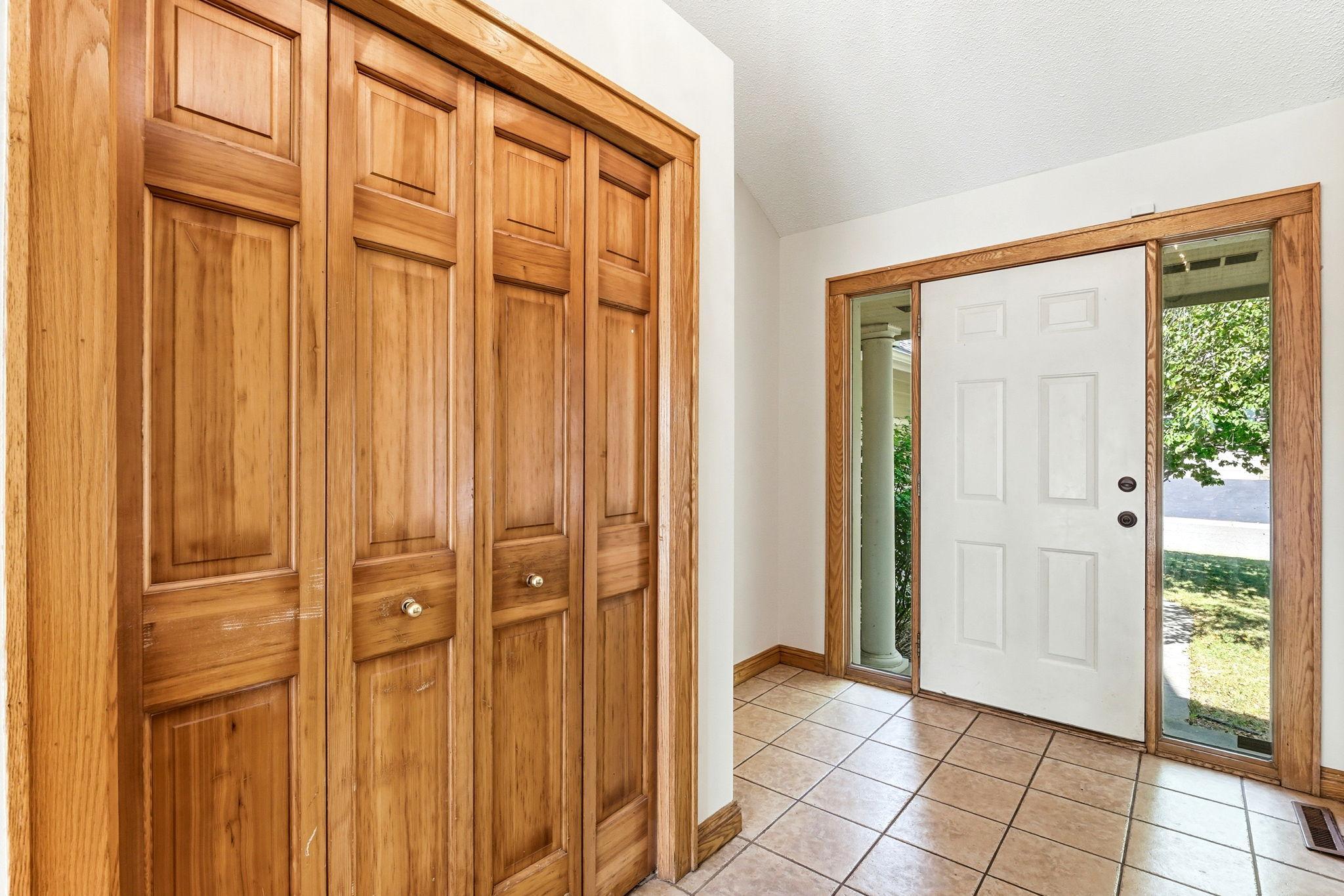 8843 Blackoaks Lane N Property Photo 7