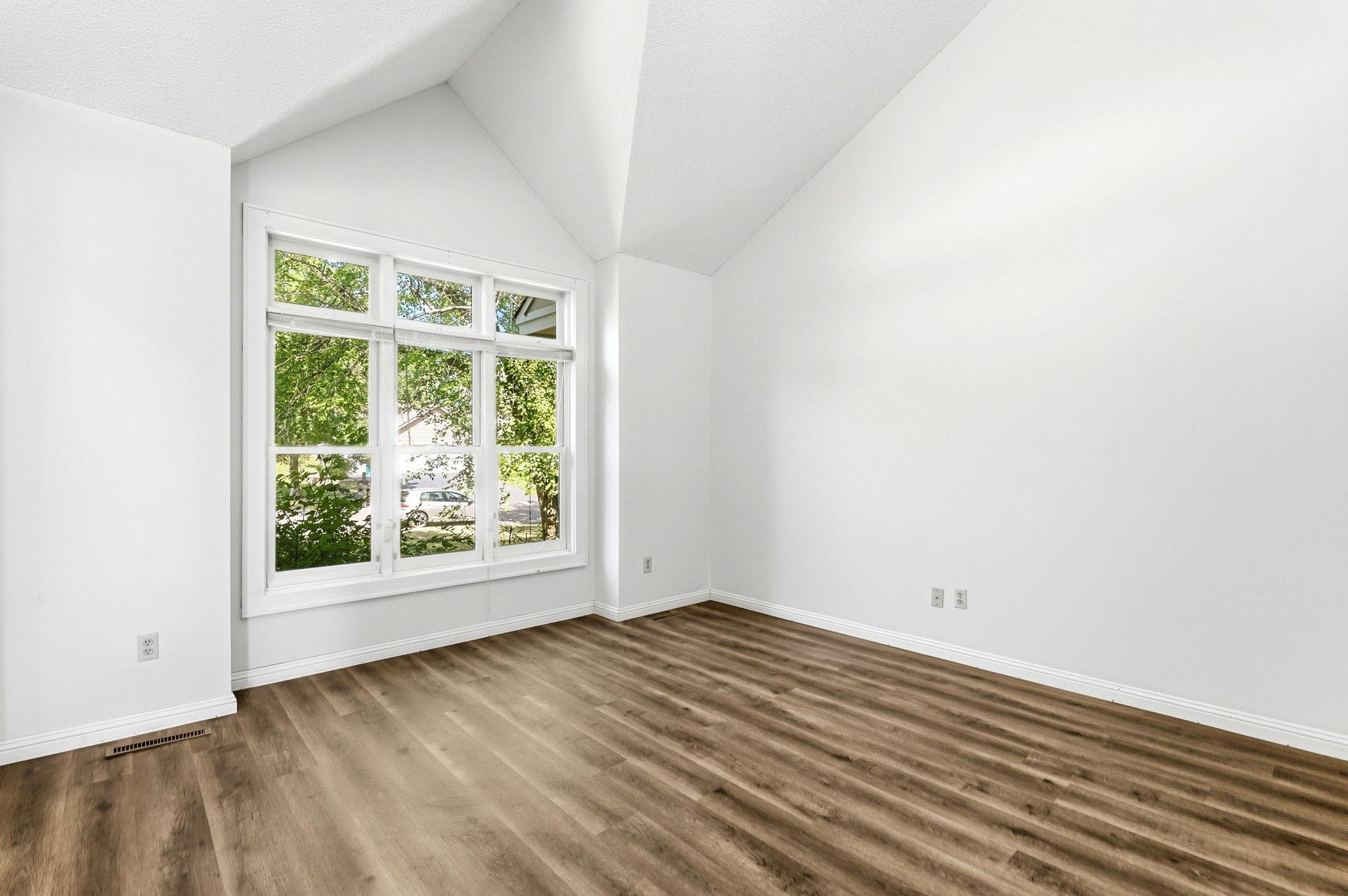 8843 Blackoaks Lane N Property Photo 8