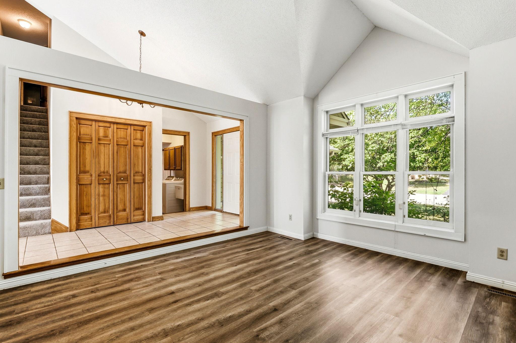 8843 Blackoaks Lane N Property Photo 9