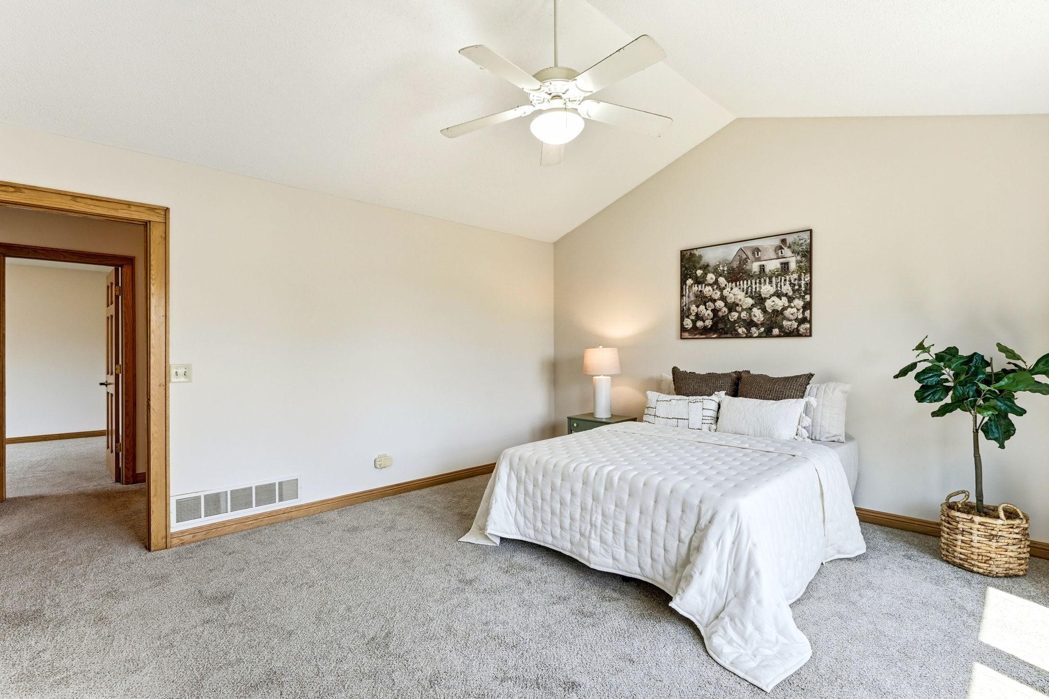 8843 Blackoaks Lane N Property Photo 27