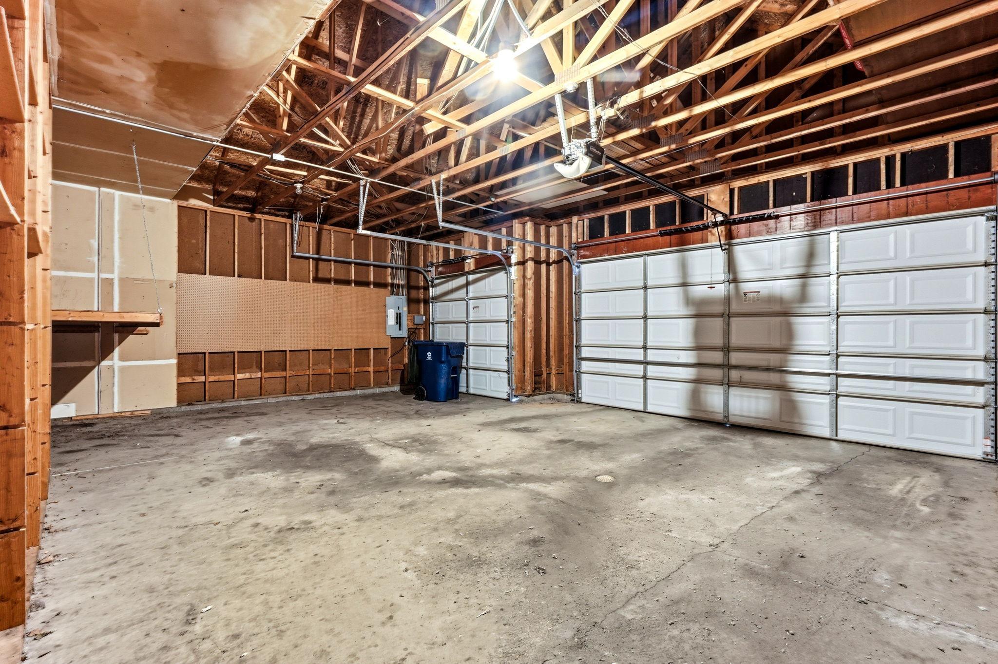 8843 Blackoaks Lane N Property Photo 48