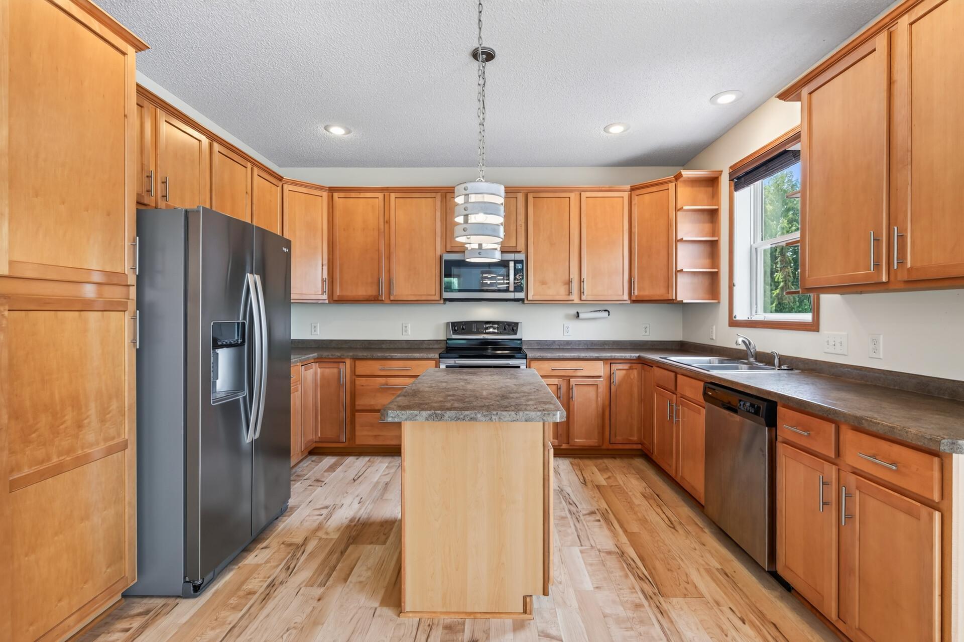 1672 Lenox Drive Property Photo 8