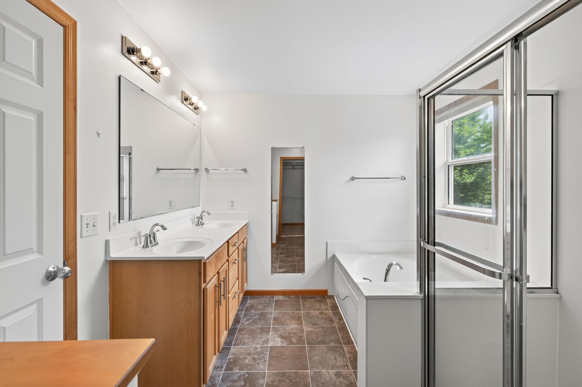 1672 Lenox Drive Property Photo 24